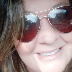 Meet your Posher, Lyndsey